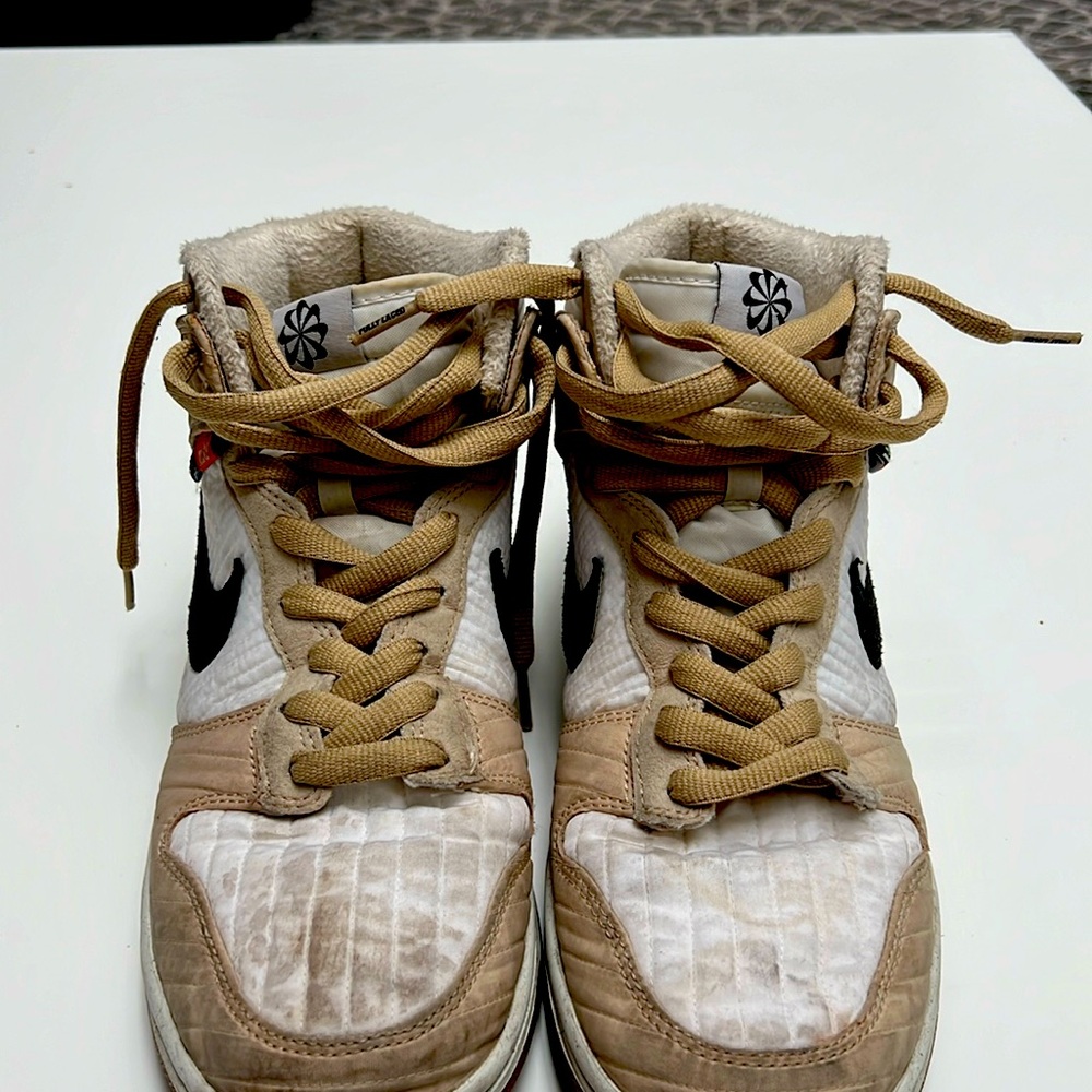 Nike Toasty sneakers